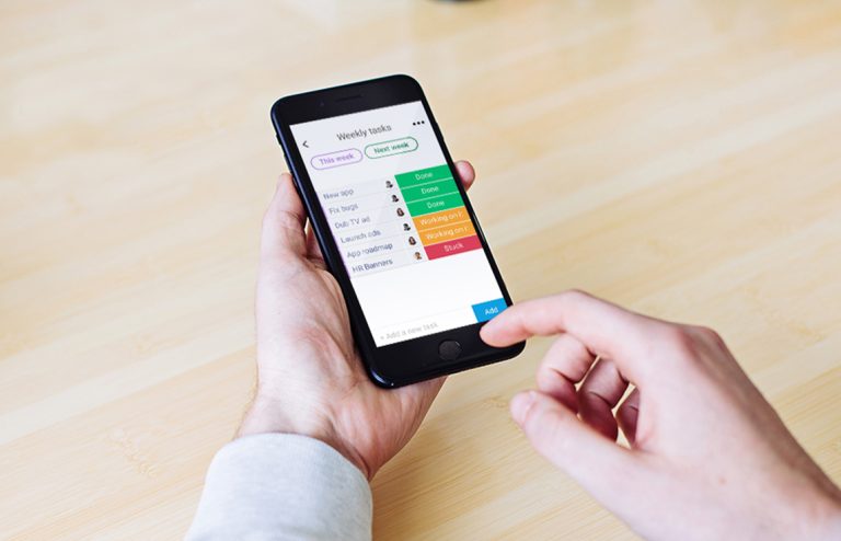 Worktables offering a monday.com free trial