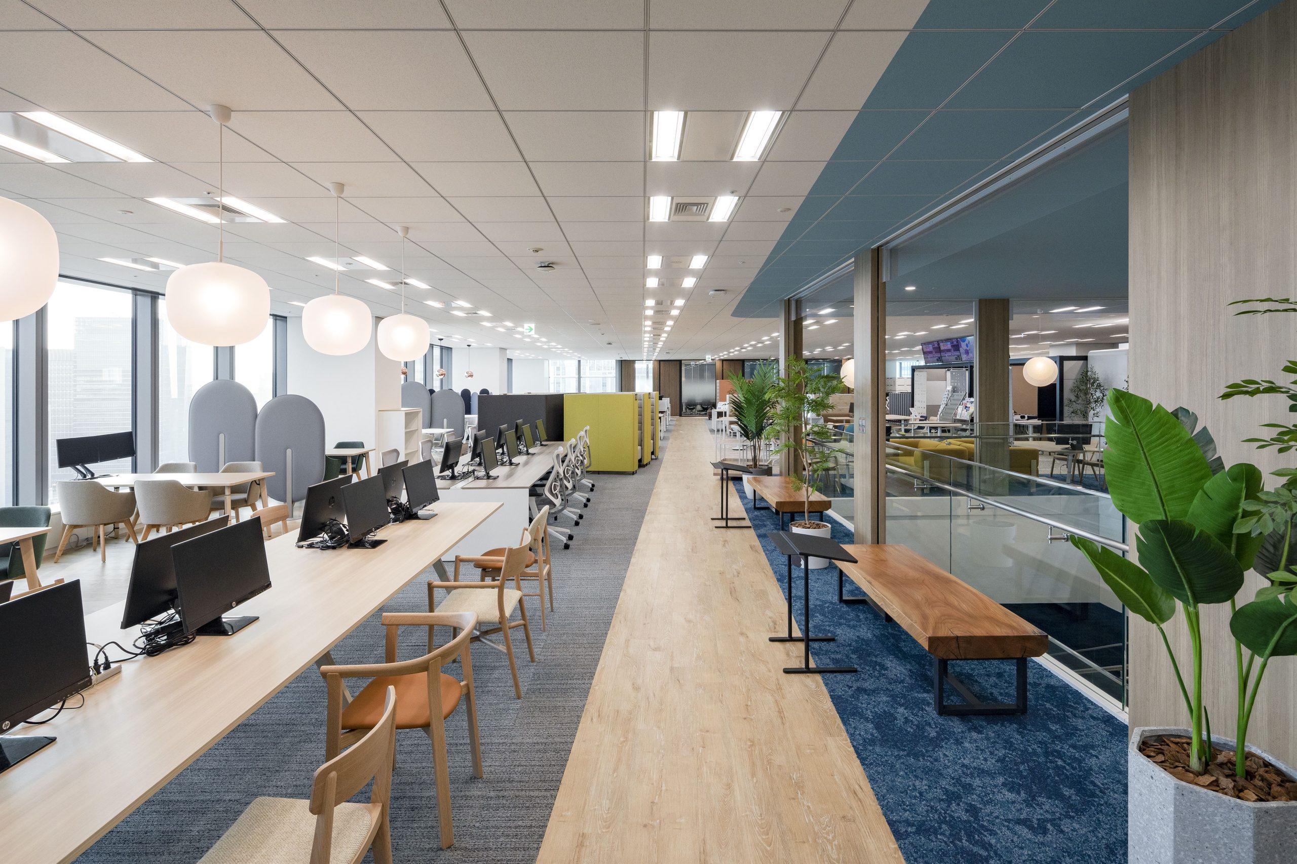 Smart, Simple Office Design Ideas That Keep Comfort, Style, and Budget Together 