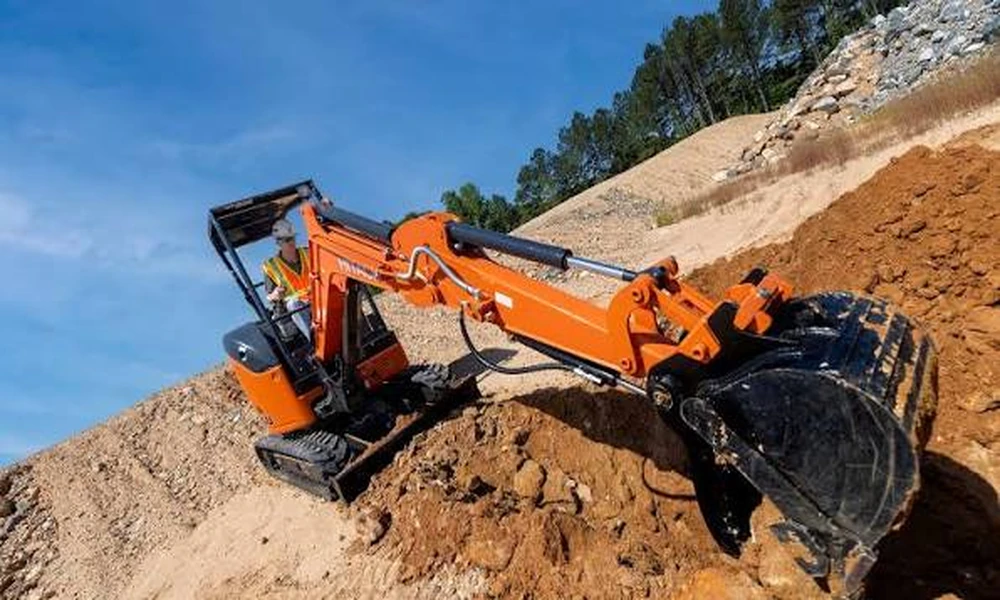 Material Handlers in the Recycling Industry – What to Look Out for